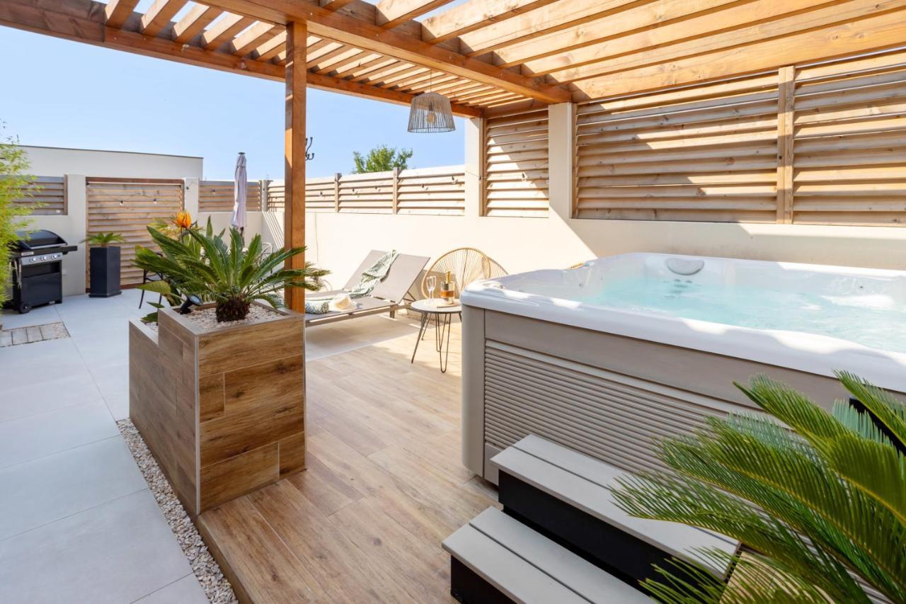 L'Entre Deux-Suite Romantique - Jacuzzi Privatif - Clim Reversible - Wifi Le Somail Kültér fotó