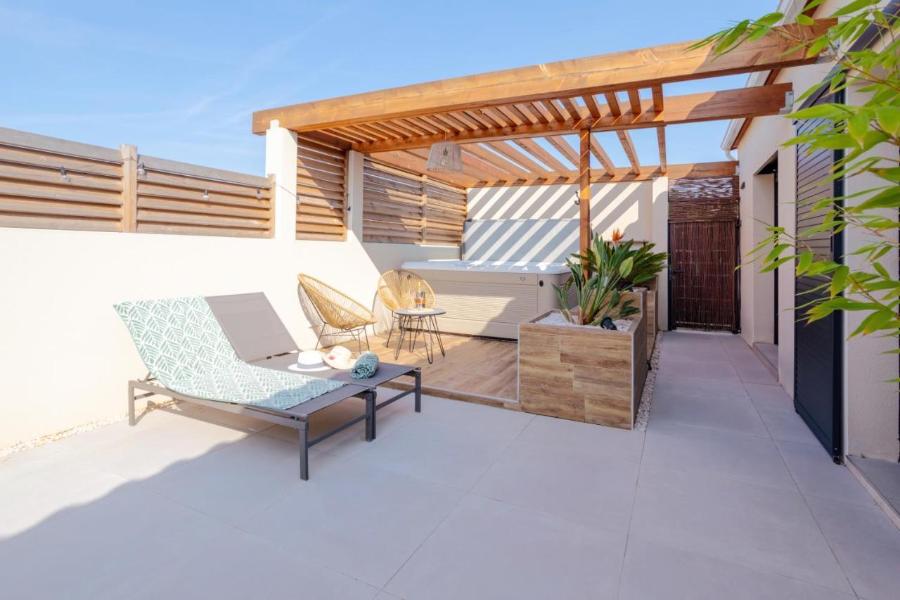 L'Entre Deux-Suite Romantique - Jacuzzi Privatif - Clim Reversible - Wifi Le Somail Kültér fotó